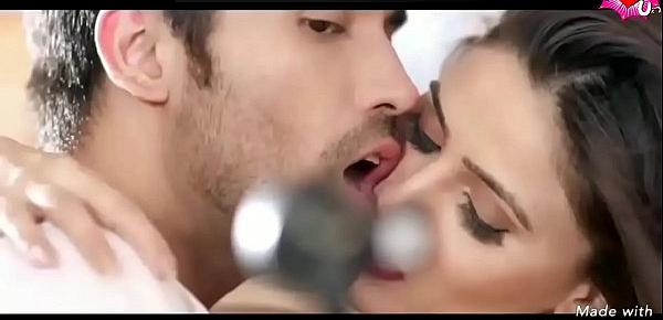  Very Hot ¦¦ Full Romance ¦¦ Mujhe Pyar Kar Video Song ¦¦ Film Haseenae.MP4